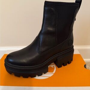 Timberland Chelsea Boots Women Size 7